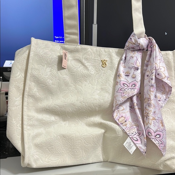 Victoria's Secret Handbags - NWT Victoria's Secret Cream and Pink Tote Bag with Scarf